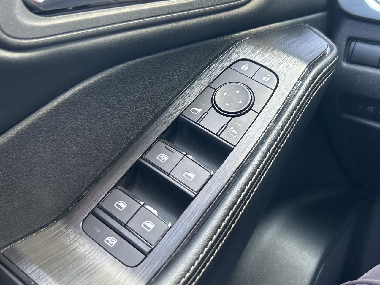 2025 Nissan Rogue SV AWD   Pano Roof   Heated Seats & Steering Wheel Photo