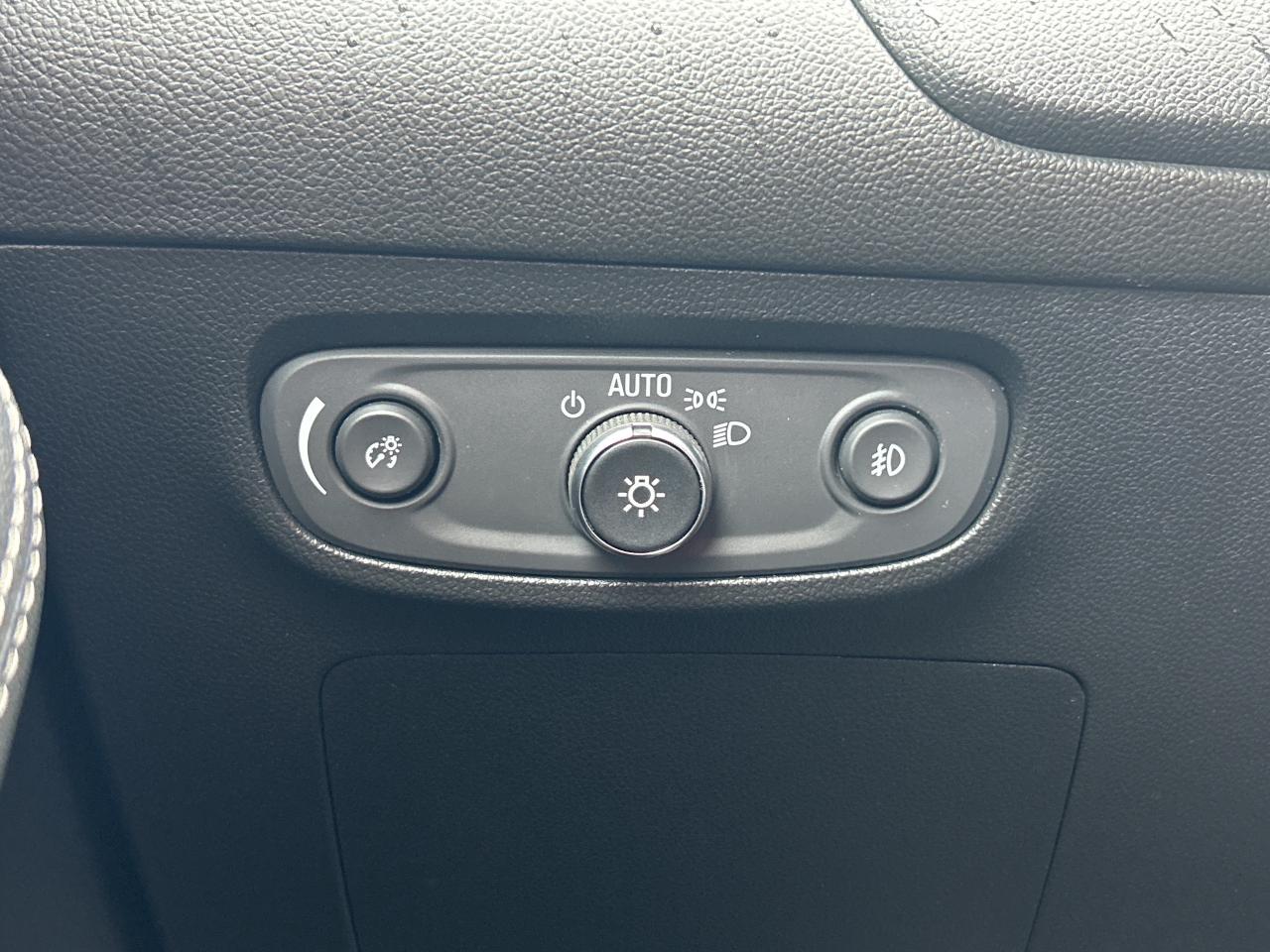 2021 Buick Encore GX Preferred AWD   Heated Seats   Remote Start Photo