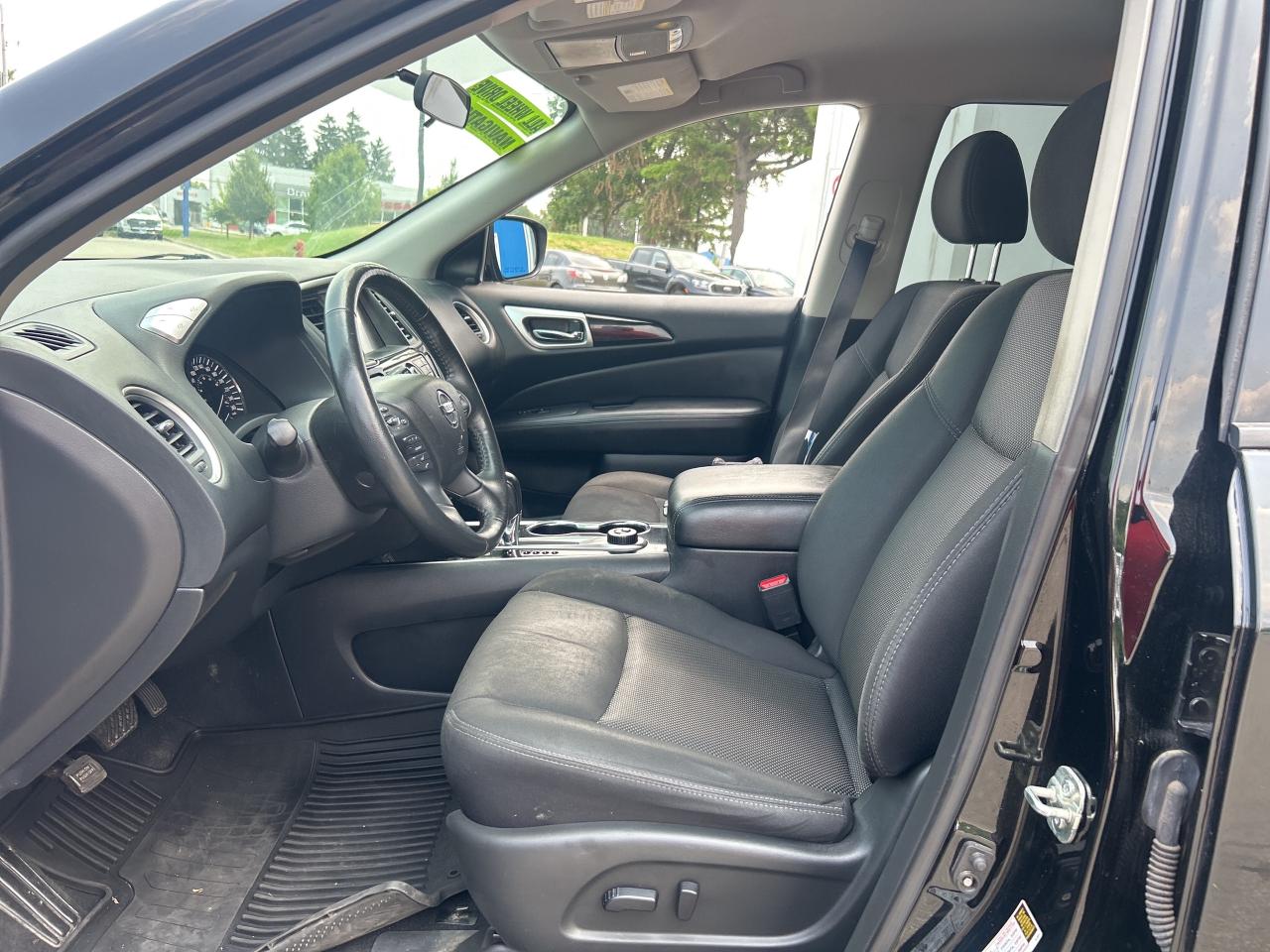 2020 Nissan Pathfinder SV Tech   Nav   7 Pass Photo