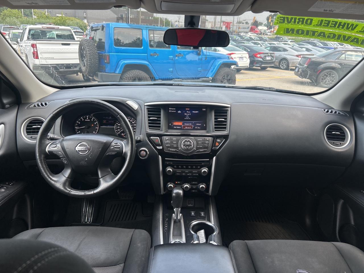 2020 Nissan Pathfinder SV Tech   Nav   7 Pass Photo