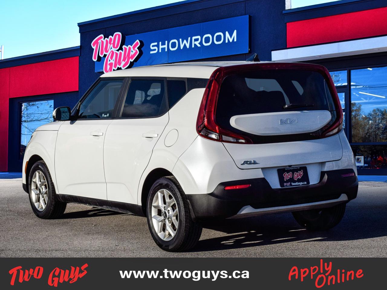 2022 Kia Soul EX   Auto   Htd Cloth   Lease Return Photo