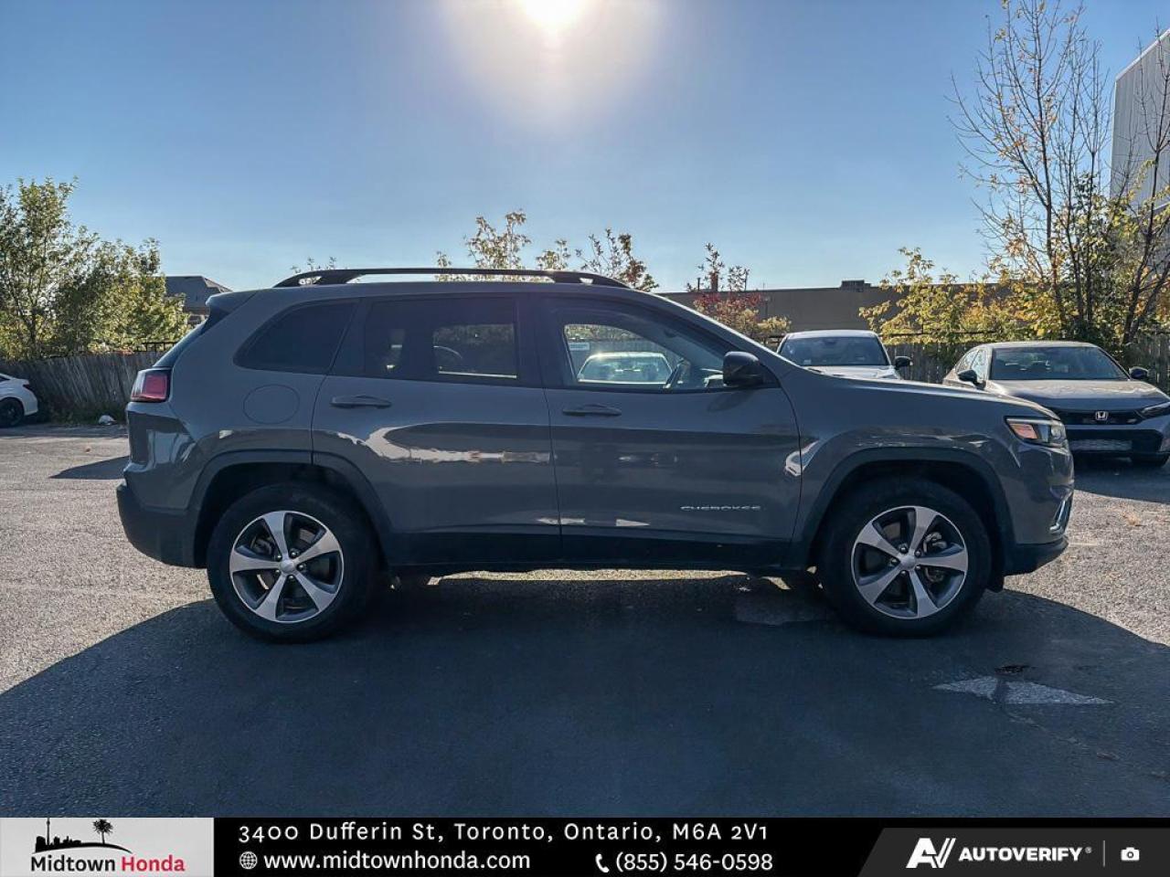 2022 Jeep Cherokee *PANO ROOF / NAVIGATION / LEATHER INTERIOR* Photo