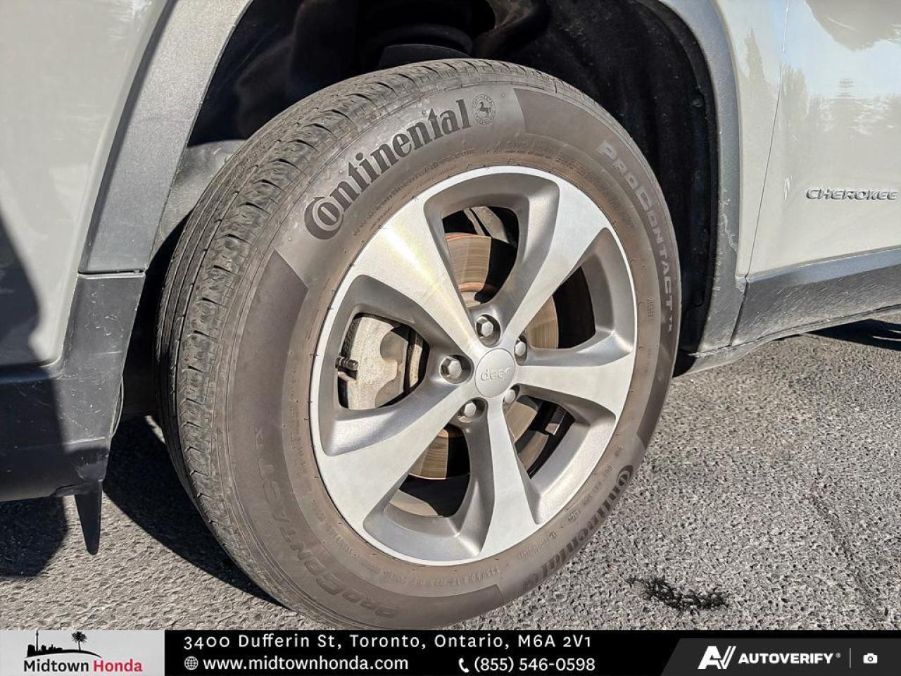 2022 Jeep Cherokee *PANO ROOF / NAVIGATION / LEATHER INTERIOR* Photo