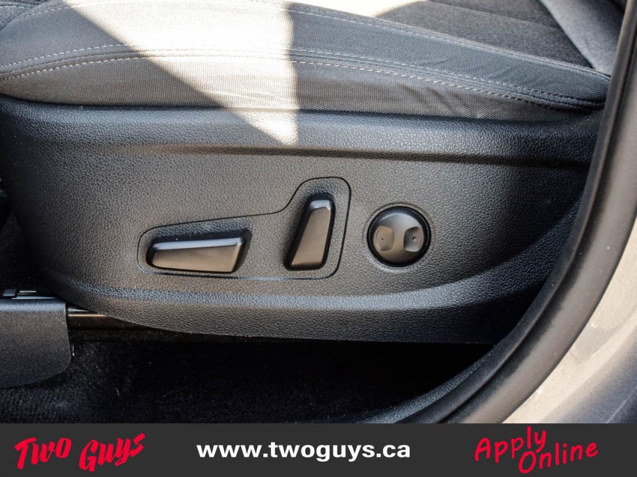 2019 Hyundai Santa Fe Preferred 2.0 AWD   Htd Cloth   New Tires   Active Photo