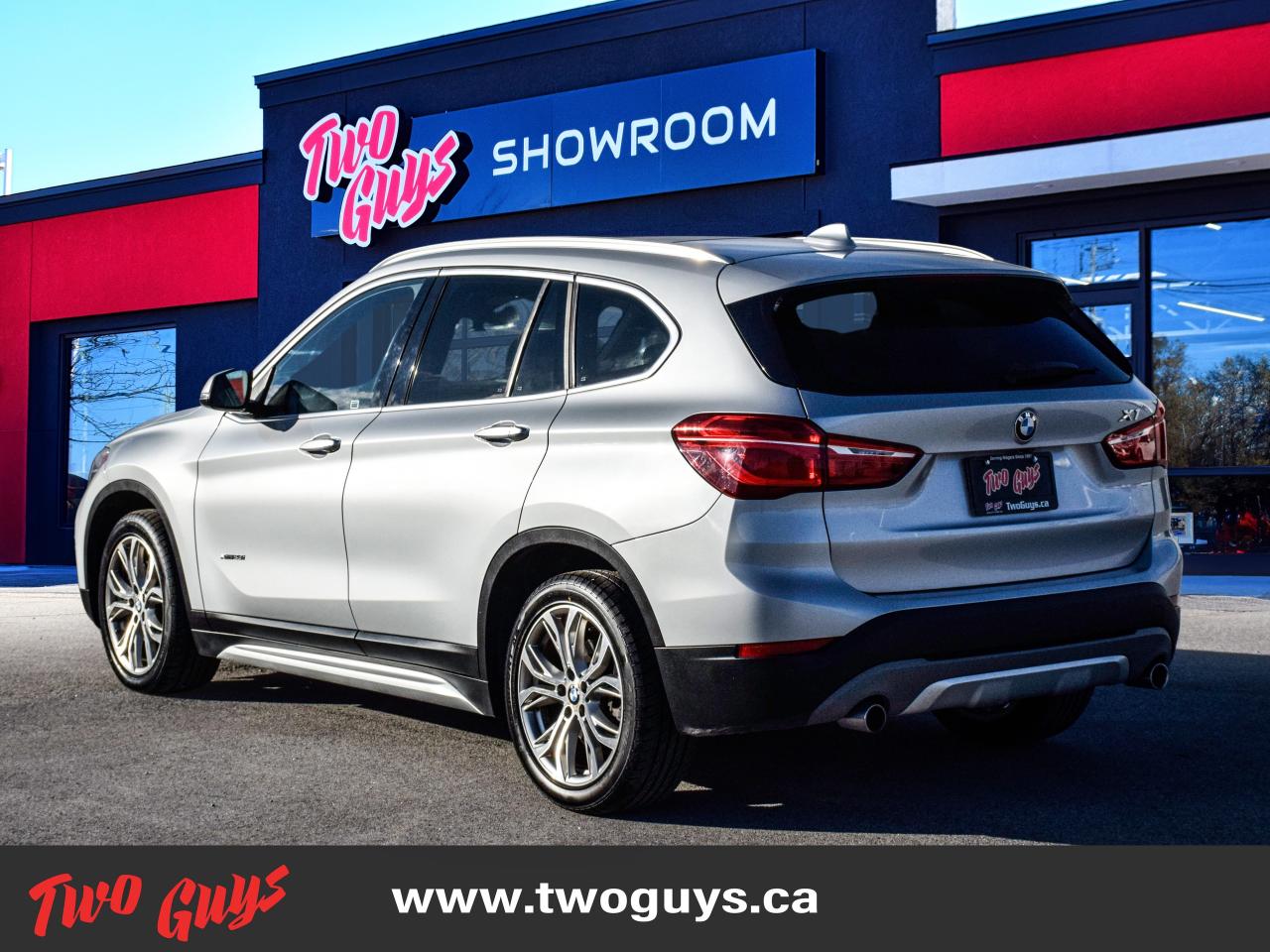 2018 BMW X1 xDrive28i   Premium Pkg   Panoroof   Pwr Hatch Photo3