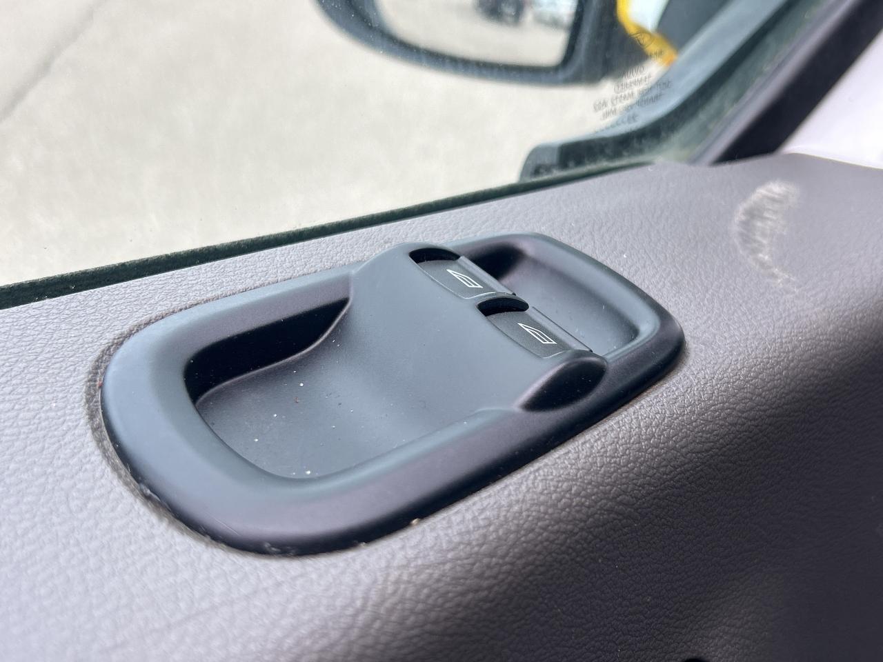 2023 Ford Transit Cargo Van T-250 130 Med Rf 9070 GVWR   NAV   Clean Carfax Photo