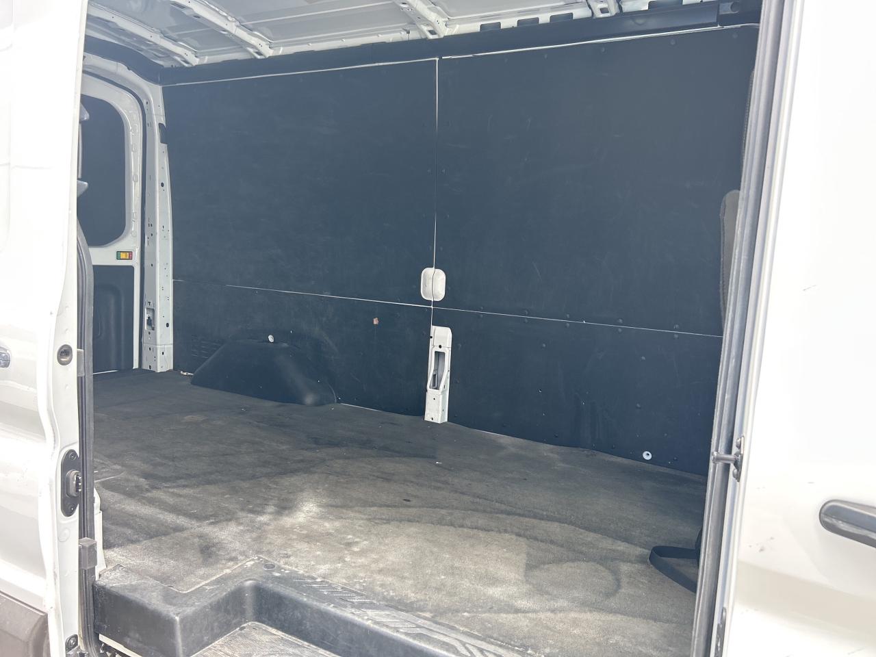 2023 Ford Transit Cargo Van T-250 130 Med Rf 9070 GVWR   NAV   Clean Carfax Photo
