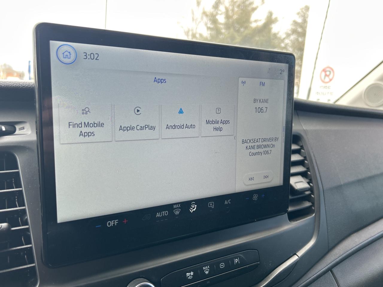 2023 Ford Transit Cargo Van T-250 130 Med Rf 9070 GVWR   NAV   Clean Carfax Photo