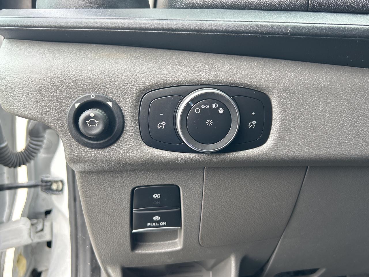 2023 Ford Transit Cargo Van T-250 130 Med Rf 9070 GVWR   NAV   Clean Carfax Photo