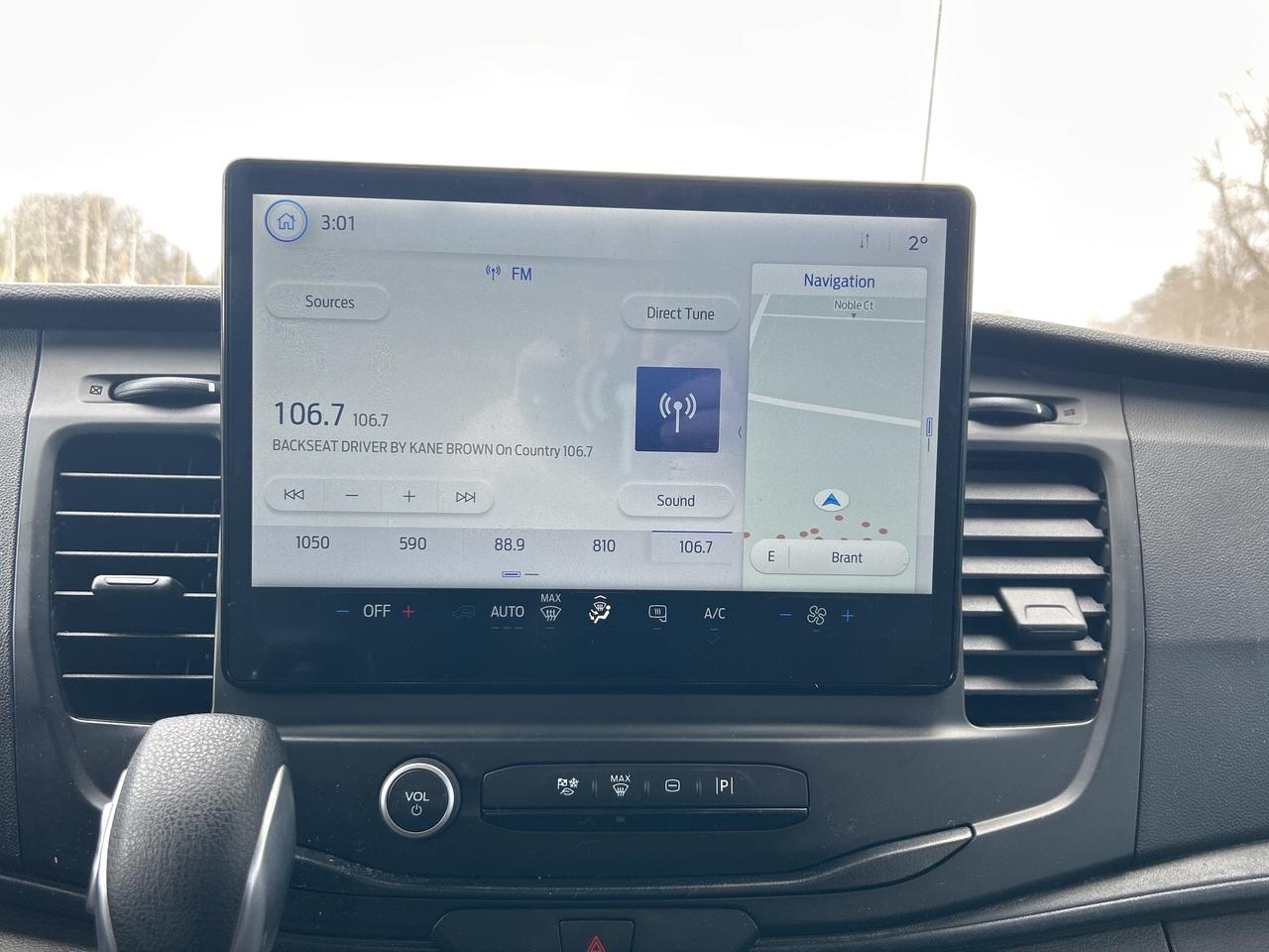 2023 Ford Transit Cargo Van T-250 130 Med Rf 9070 GVWR   NAV   Clean Carfax Photo