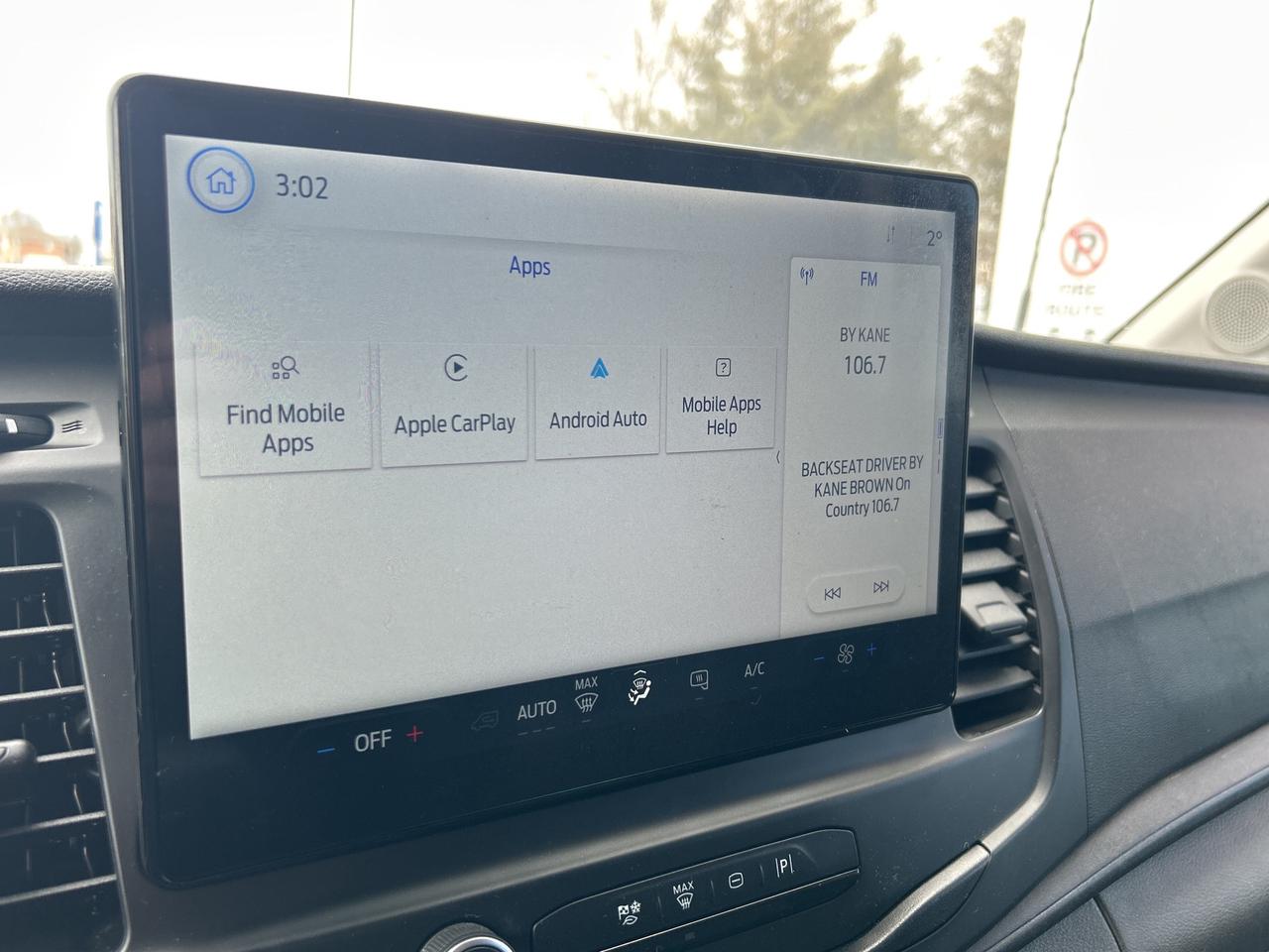 2023 Ford Transit Cargo Van T-250 130 Med Rf 9070 GVWR   NAV   Clean Carfax Photo