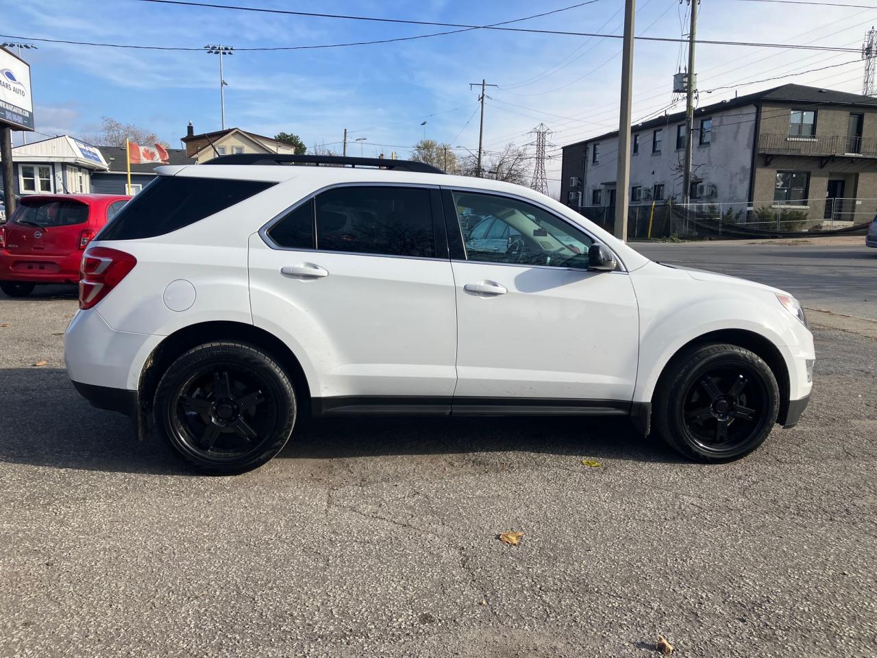 2017 Chevrolet Equinox FWD 4dr LT w/1LT Photo