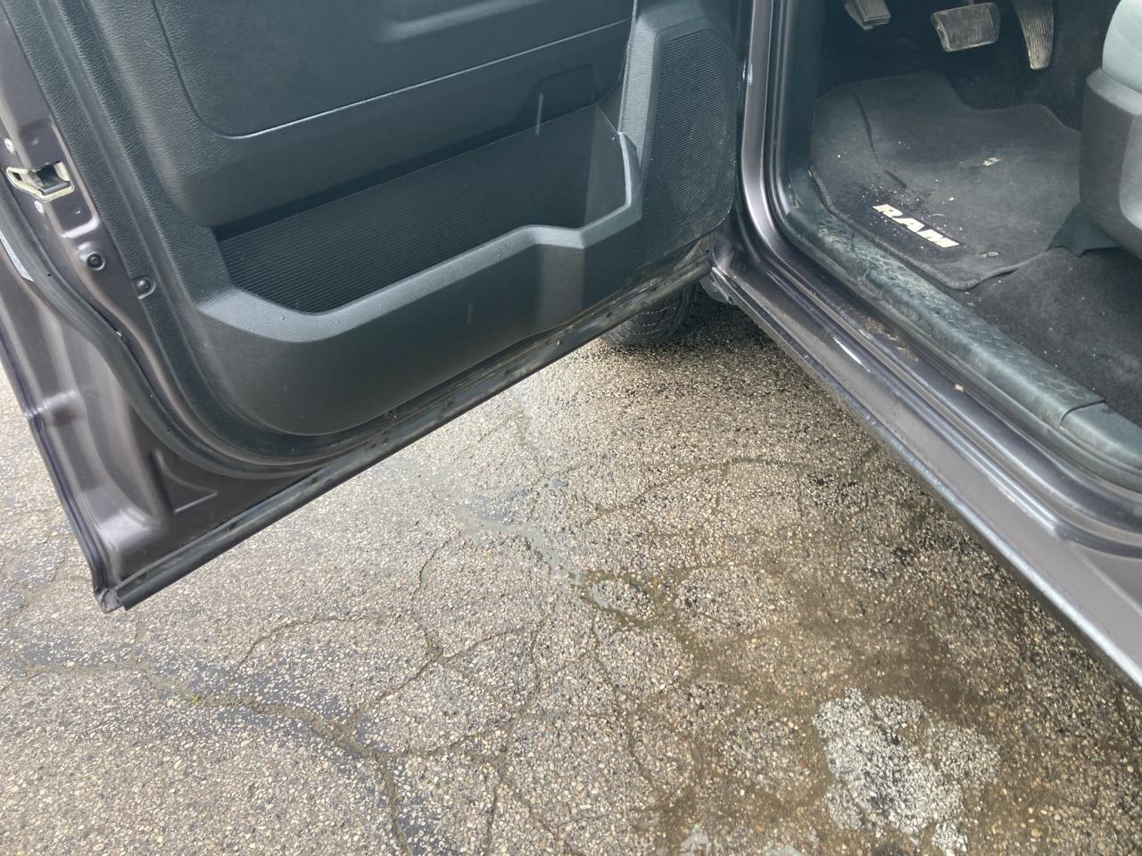 2018 RAM 1500 ONE OWNER-ST-4X4-6.5 BOX-CLEAN CARFAX Photo