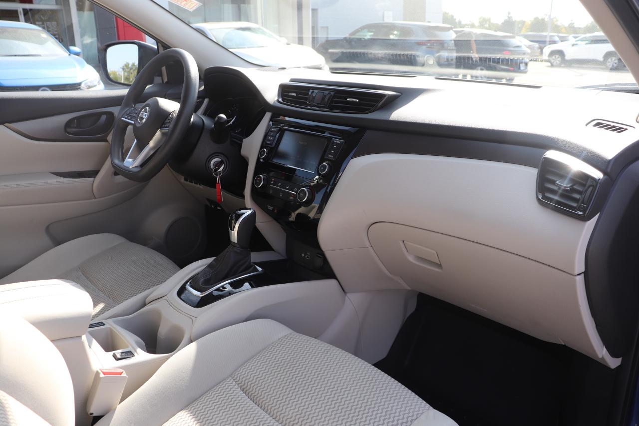 2023 Nissan Qashqai S AWD NO ACCIDENTS CARPLAY B-SPOT HTD SEATS CAMERA Photo