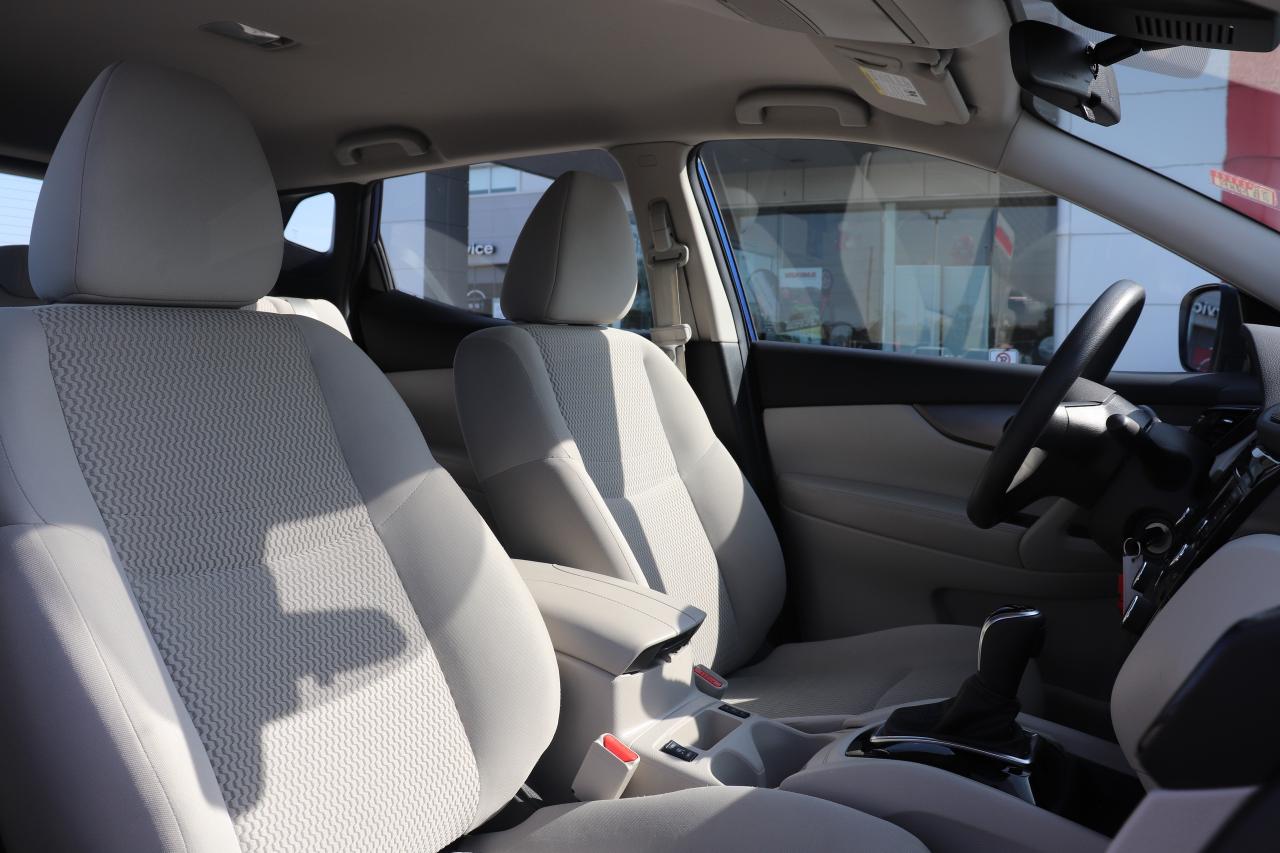 2023 Nissan Qashqai S AWD NO ACCIDENTS CARPLAY B-SPOT HTD SEATS CAMERA Photo