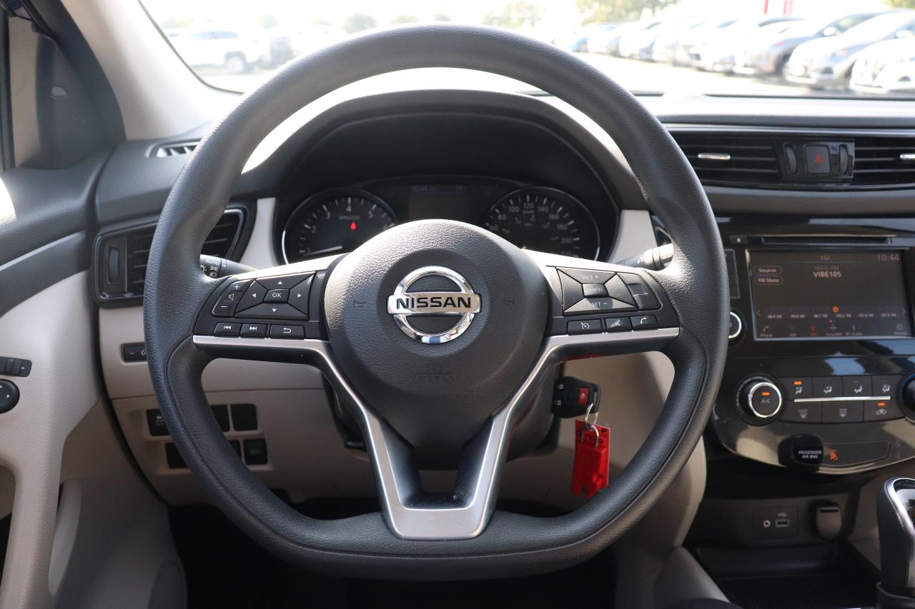 2023 Nissan Qashqai S AWD NO ACCIDENTS CARPLAY B-SPOT HTD SEATS CAMERA Photo