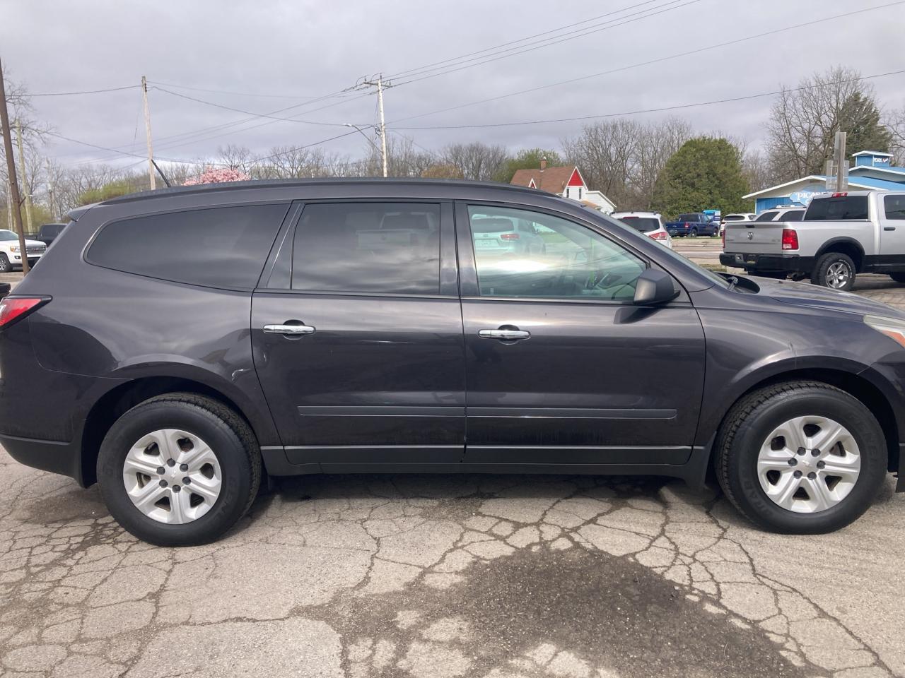 2016 Chevrolet Traverse LS-8 PASS-3.6-CLEAN CARFAX-CLEAN CAR Photo