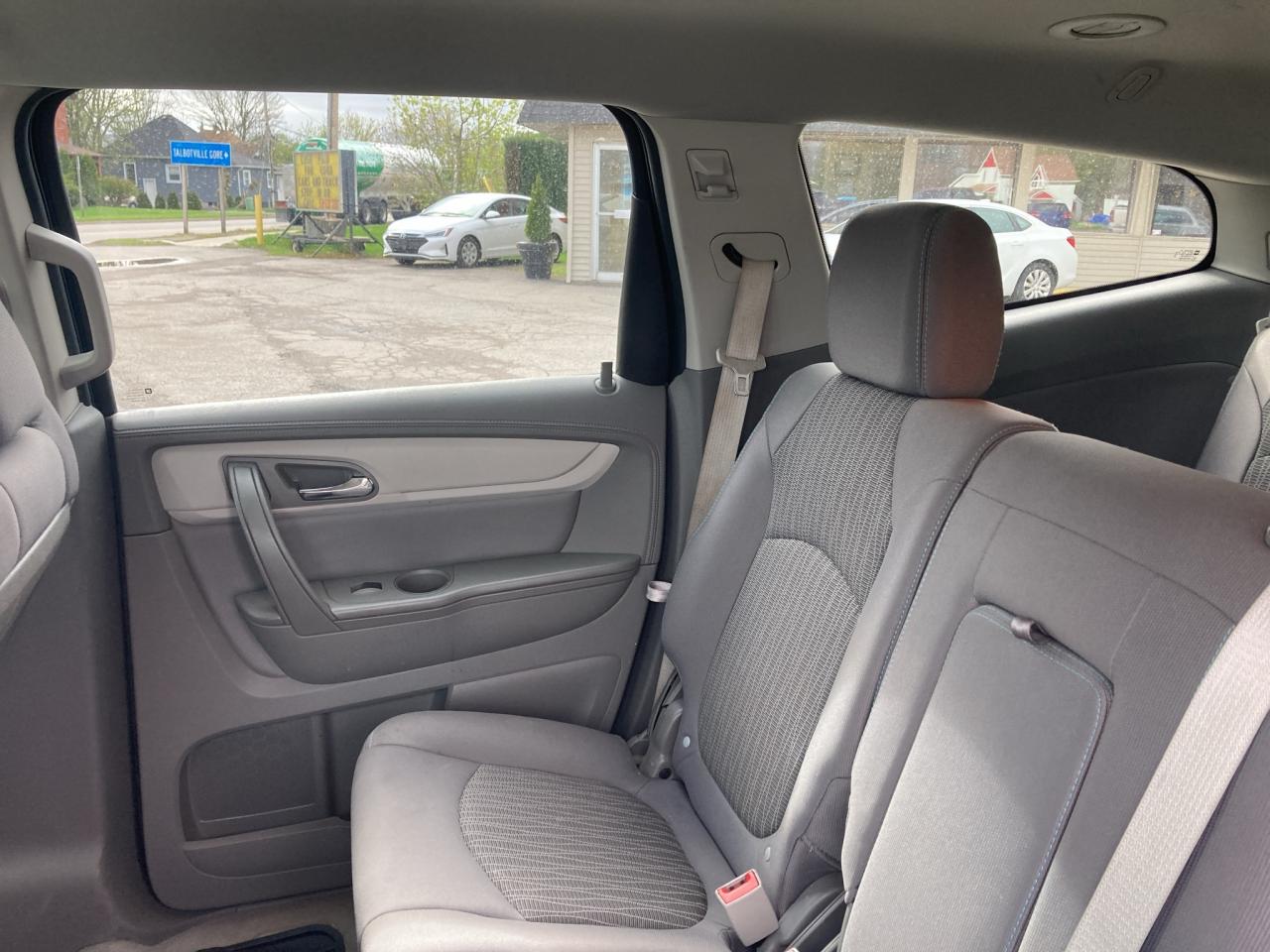 2016 Chevrolet Traverse LS-8 PASS-3.6-CLEAN CARFAX-CLEAN CAR Photo