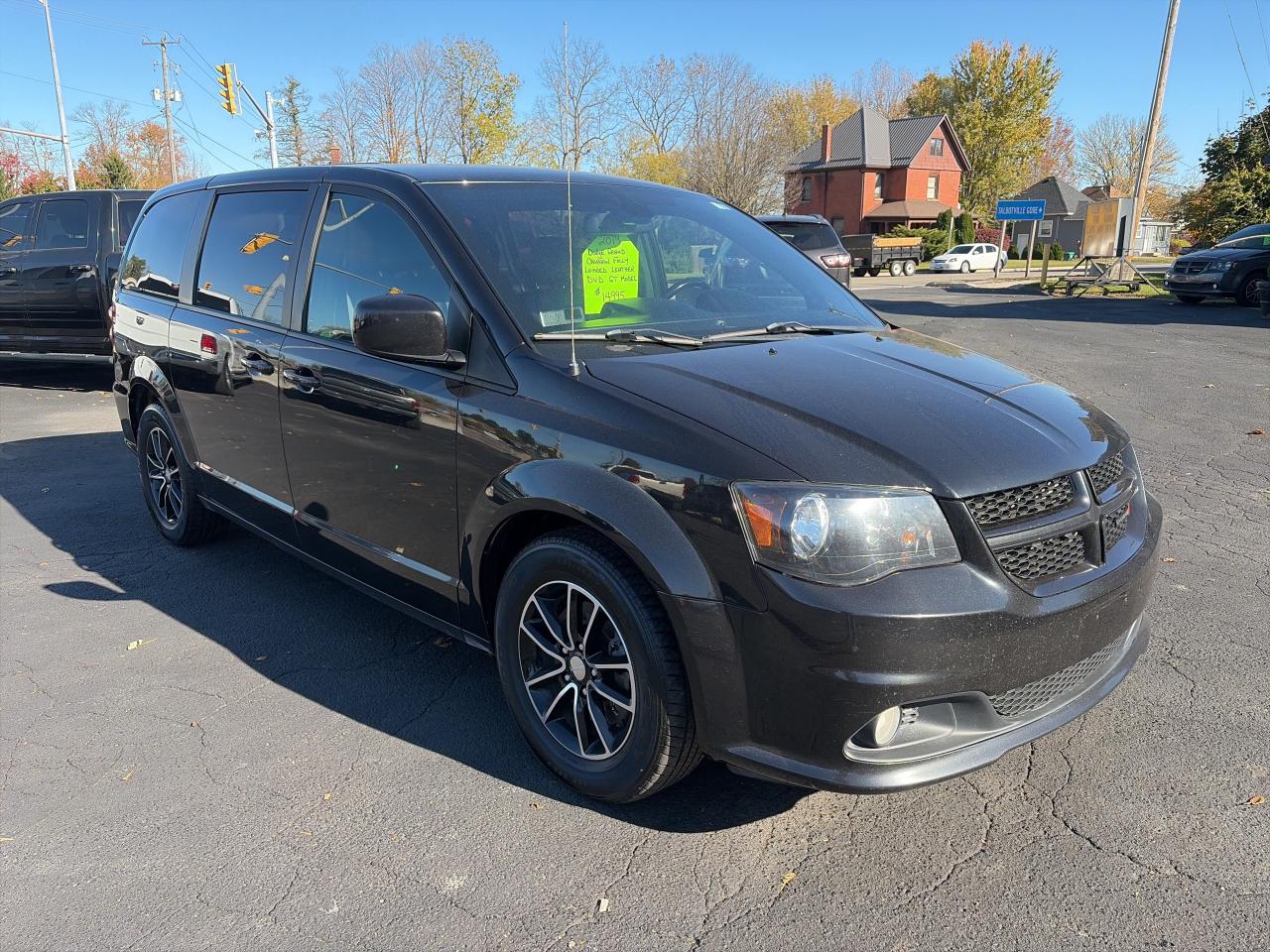 2019 Dodge Grand Caravan GT-LOADED-ENTERTAINMENT X2-LEATHER-VERY CLEAN Photo