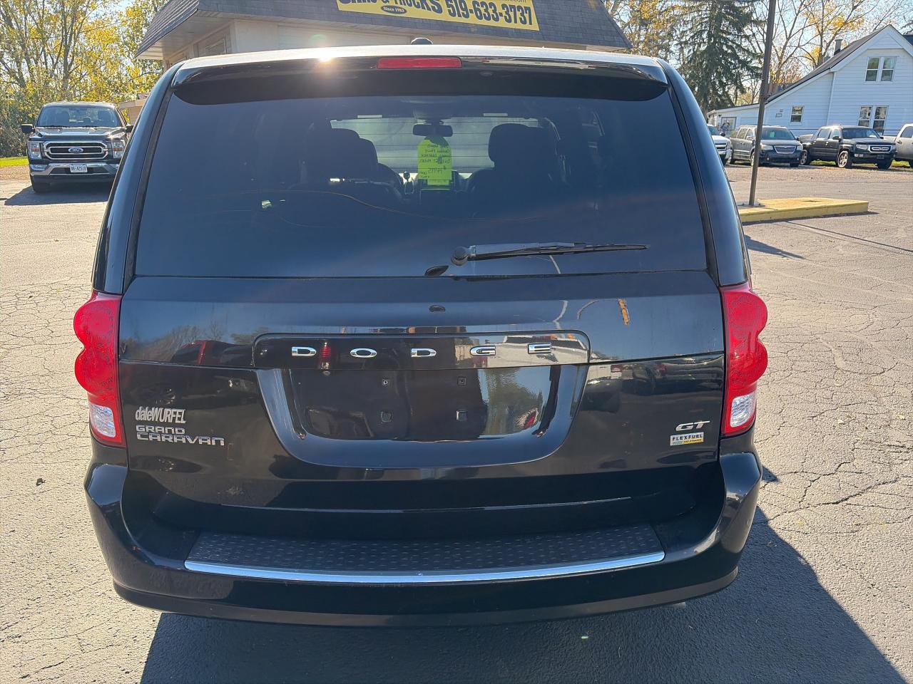 2019 Dodge Grand Caravan GT-LOADED-ENTERTAINMENT X2-LEATHER-VERY CLEAN Photo