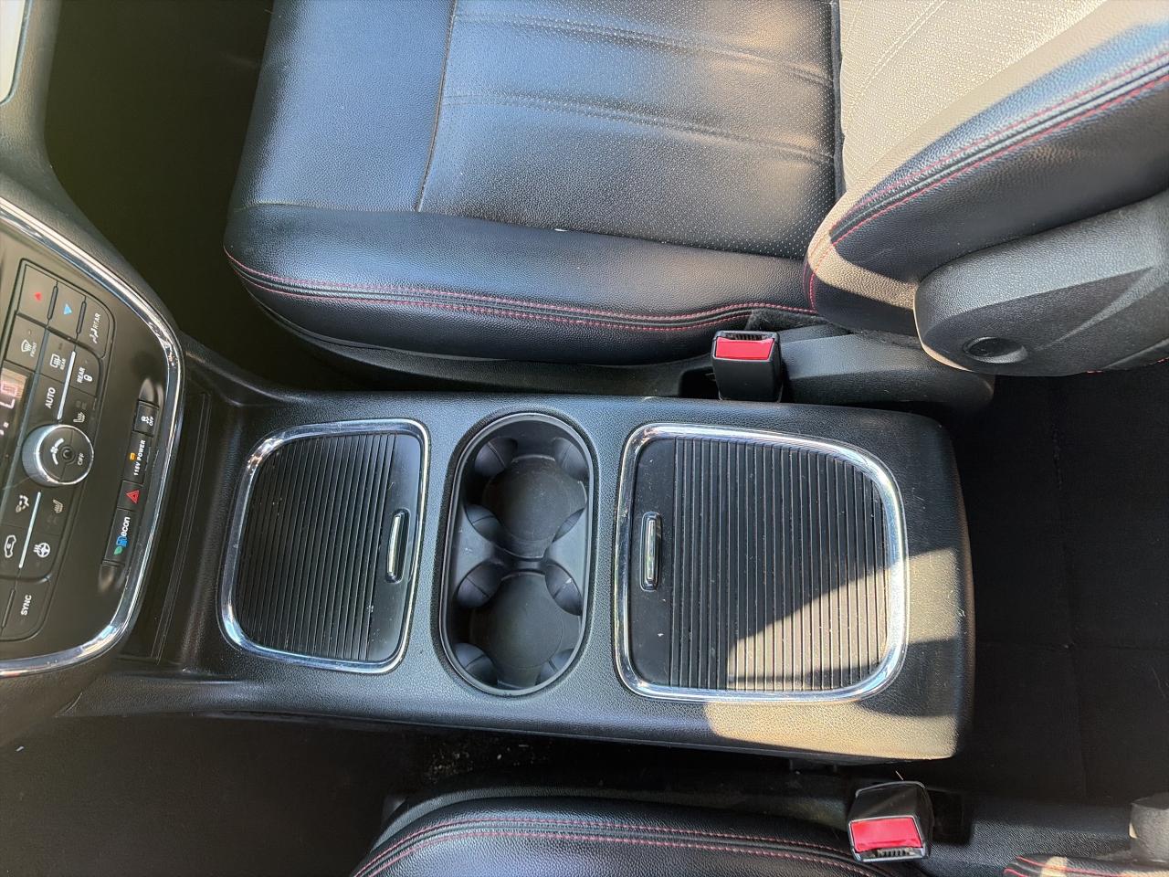 2019 Dodge Grand Caravan GT-LOADED-ENTERTAINMENT X2-LEATHER-VERY CLEAN Photo