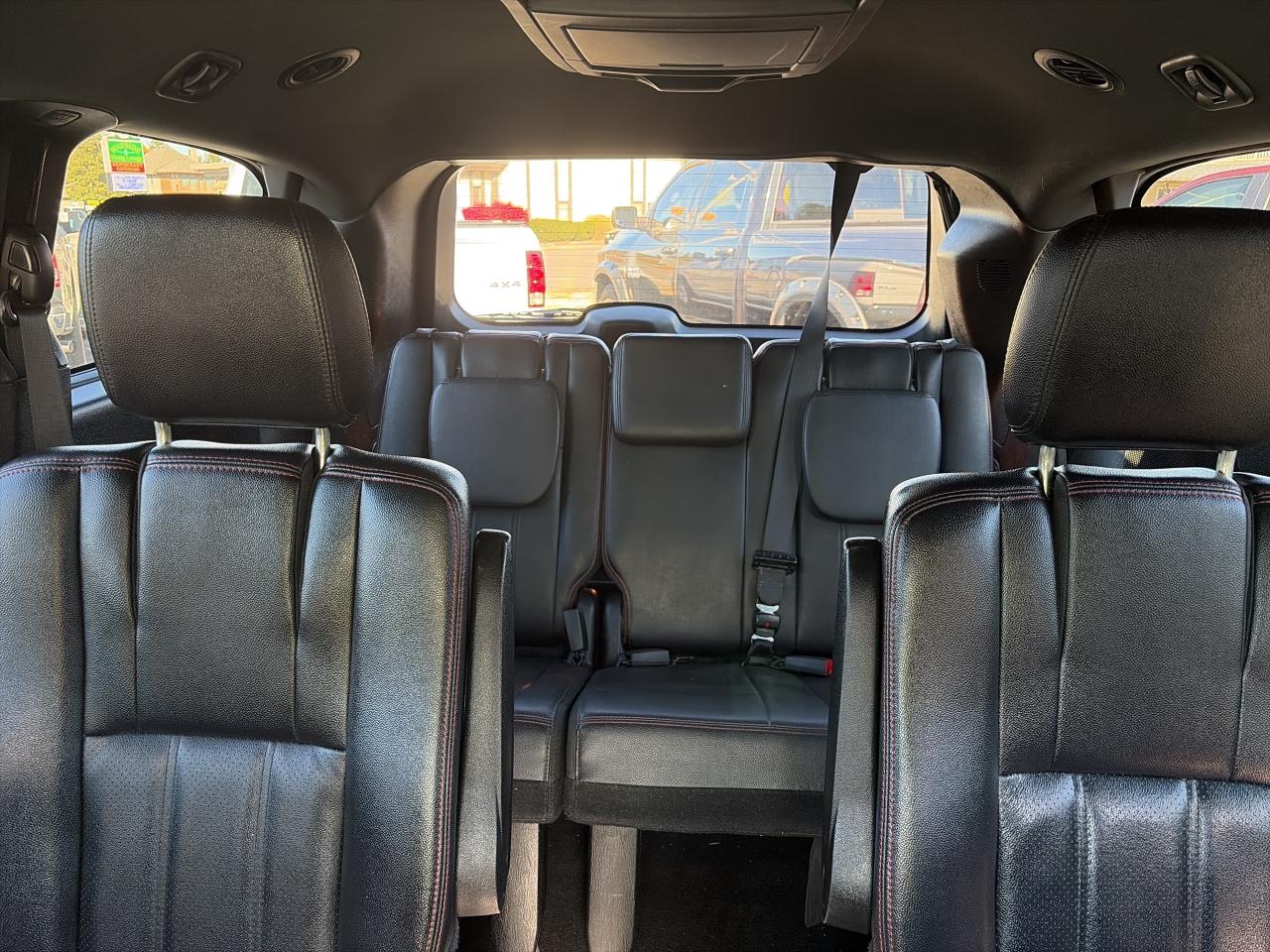 2019 Dodge Grand Caravan GT-LOADED-ENTERTAINMENT X2-LEATHER-VERY CLEAN Photo