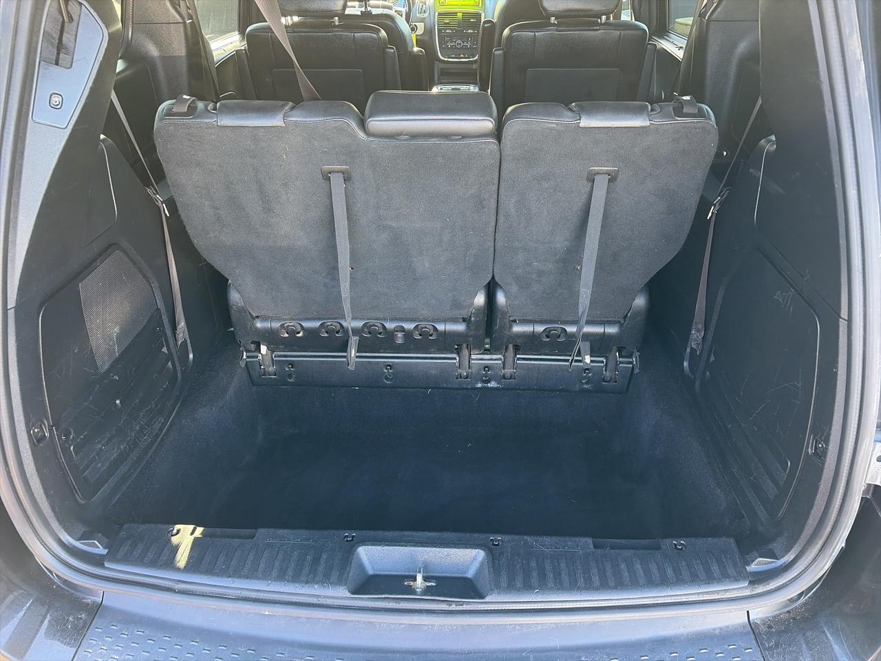 2019 Dodge Grand Caravan GT-LOADED-ENTERTAINMENT X2-LEATHER-VERY CLEAN Photo