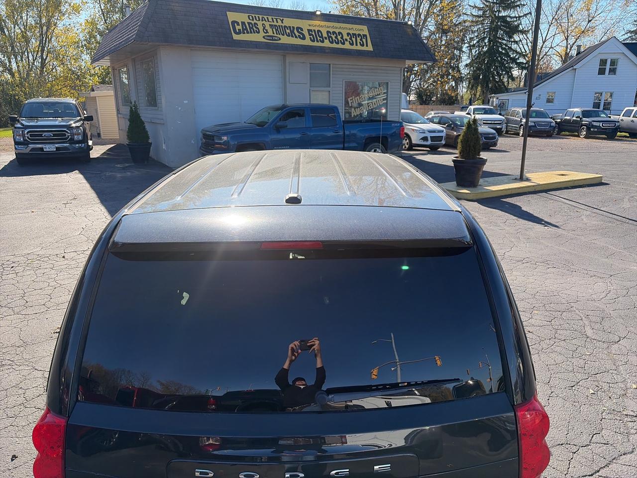 2019 Dodge Grand Caravan GT-LOADED-ENTERTAINMENT X2-LEATHER-VERY CLEAN Photo