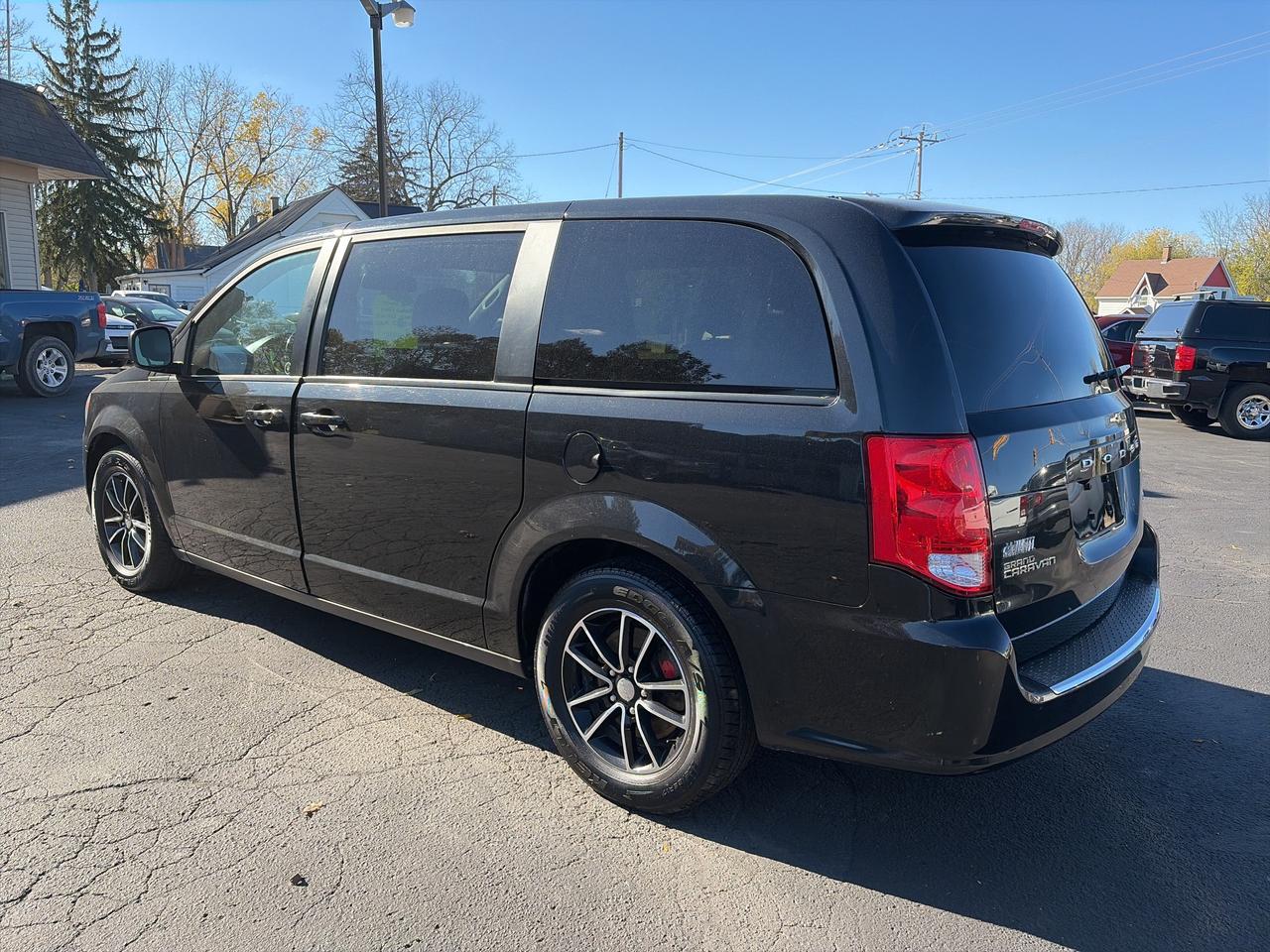 2019 Dodge Grand Caravan GT-LOADED-ENTERTAINMENT X2-LEATHER-VERY CLEAN Photo