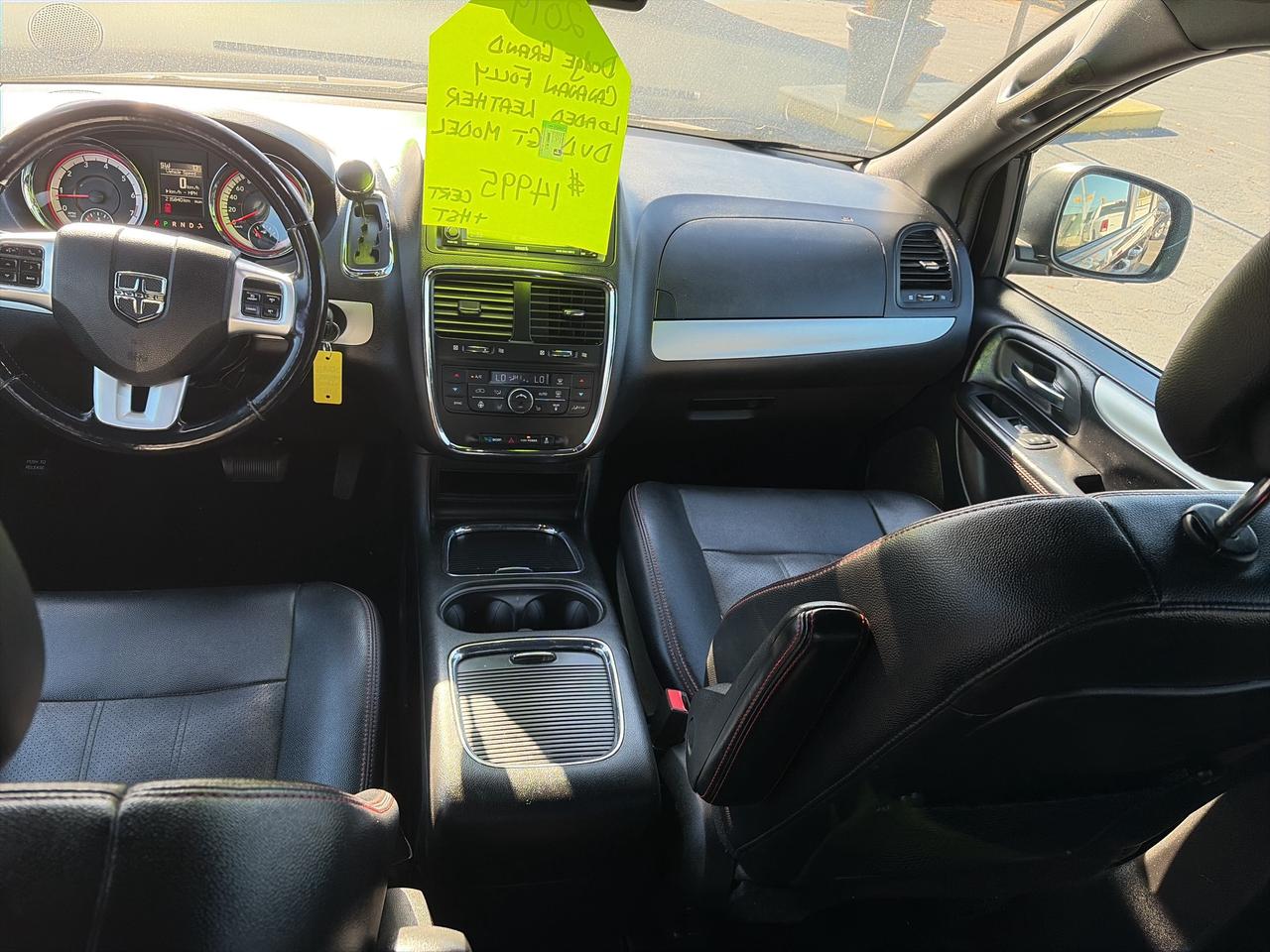 2019 Dodge Grand Caravan GT-LOADED-ENTERTAINMENT X2-LEATHER-VERY CLEAN Photo