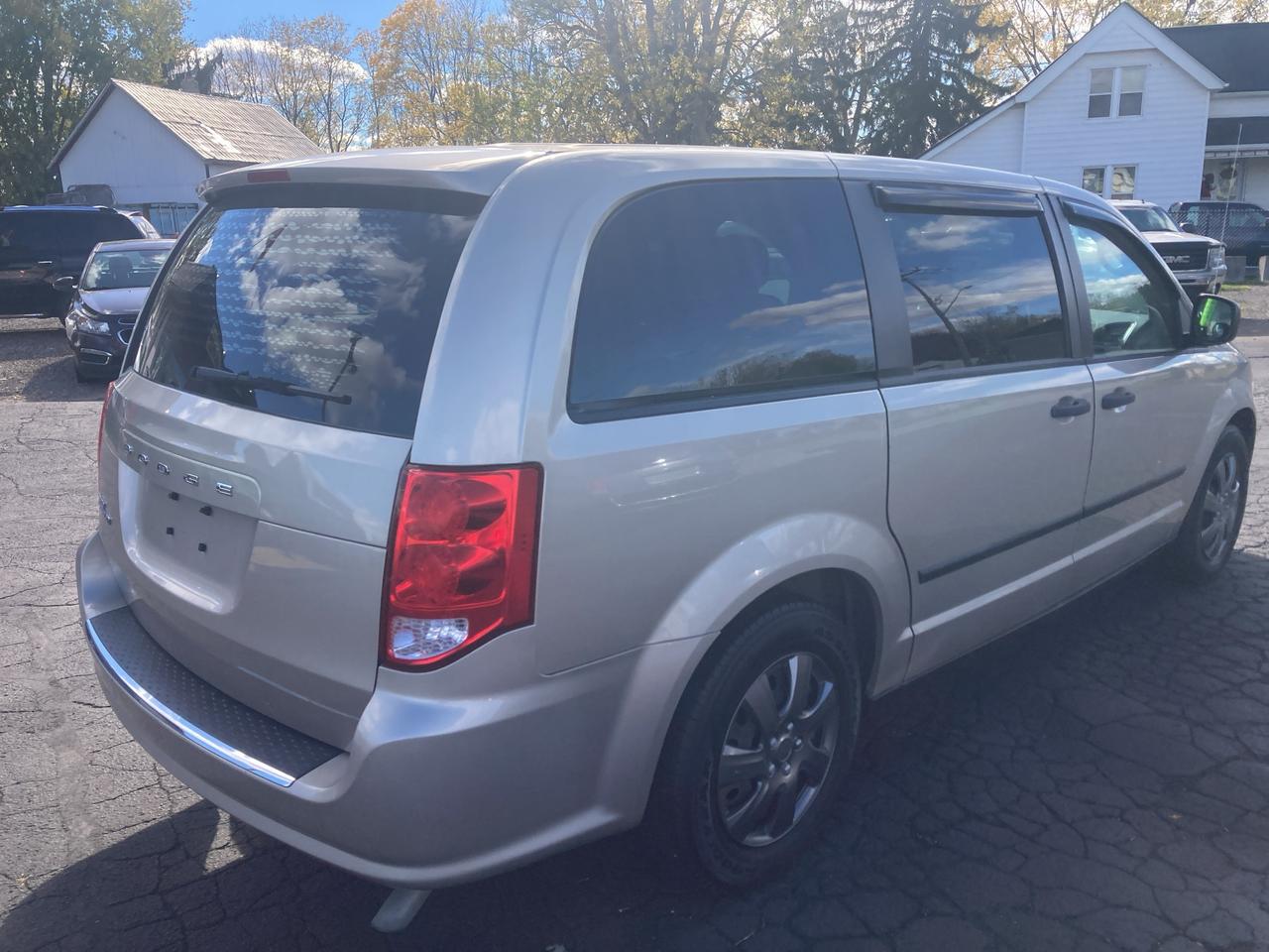 2016 Dodge Grand Caravan Canada Value Package-Low Km-Very Clean Photo