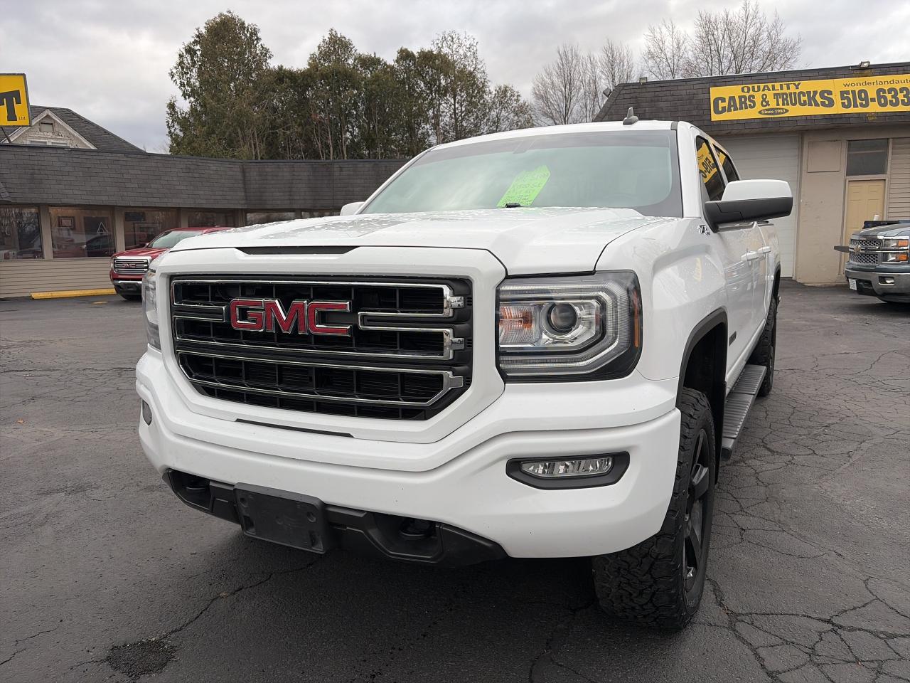 2017 GMC Sierra 1500 SLE-ELEVATION-GREAT KM-CLEAN CARFAX Photo