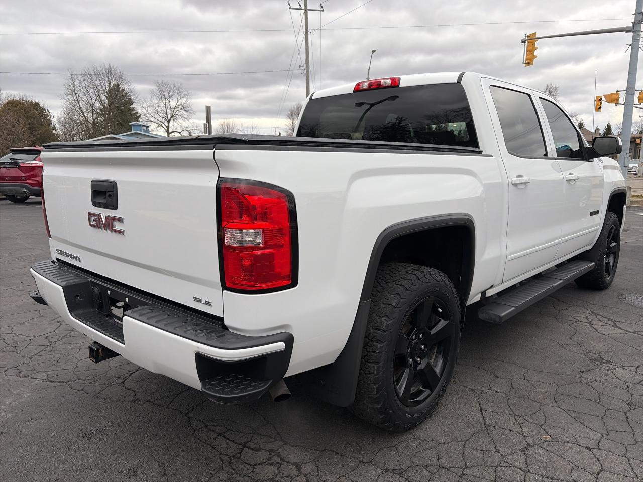 2017 GMC Sierra 1500 SLE-ELEVATION-GREAT KM-CLEAN CARFAX Photo