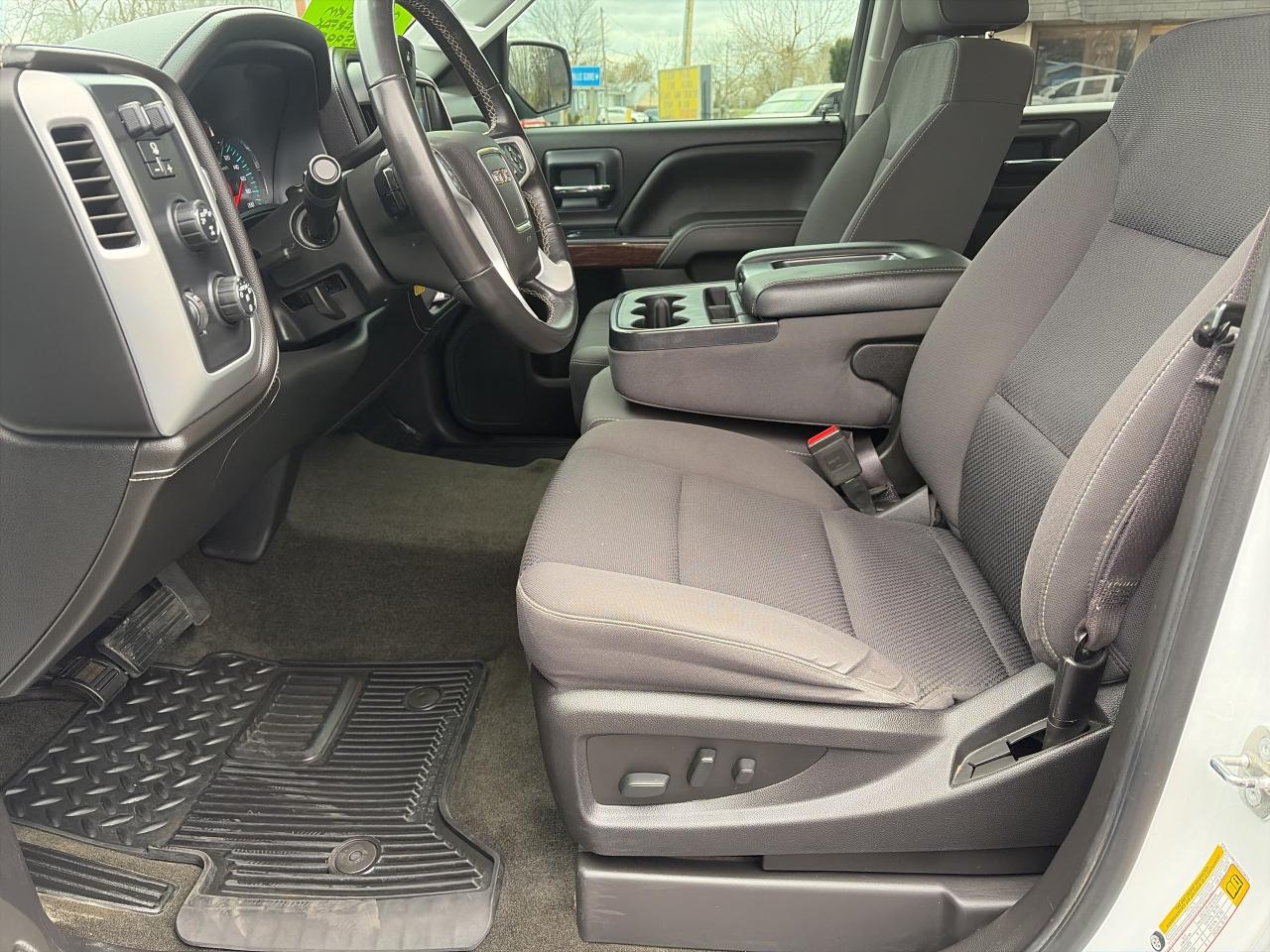 2017 GMC Sierra 1500 SLE-ELEVATION-GREAT KM-CLEAN CARFAX Photo