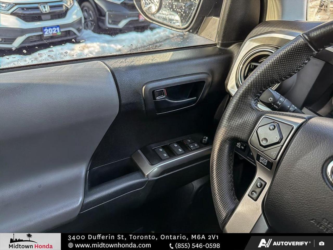 2023 Toyota Tacoma V6   DOUBLE CAB   CLEAN CARFAX Photo