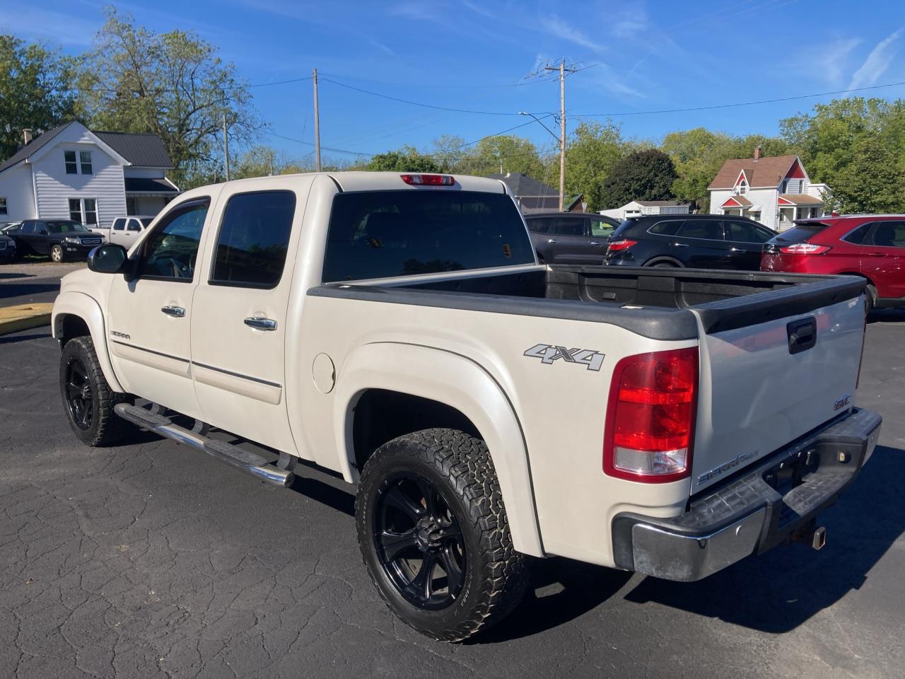 2012 GMC Sierra 1500 SLT-LEATHER-LOADED-5.3-4X4 Photo
