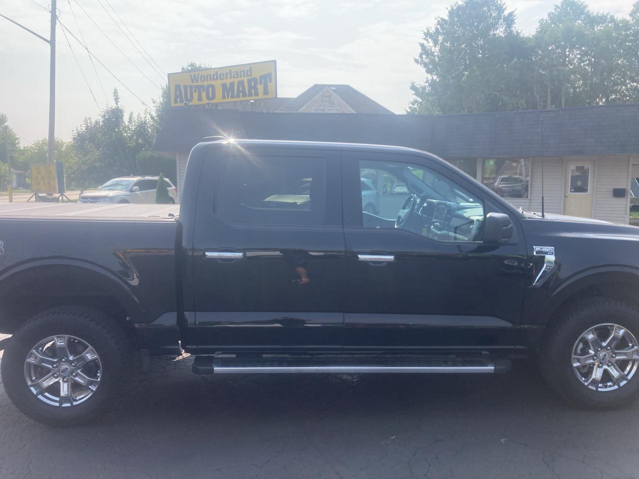2022 Ford F-150 XLT-FULL CREW-TOW PACKAGE-CLEAN CARFAX Photo