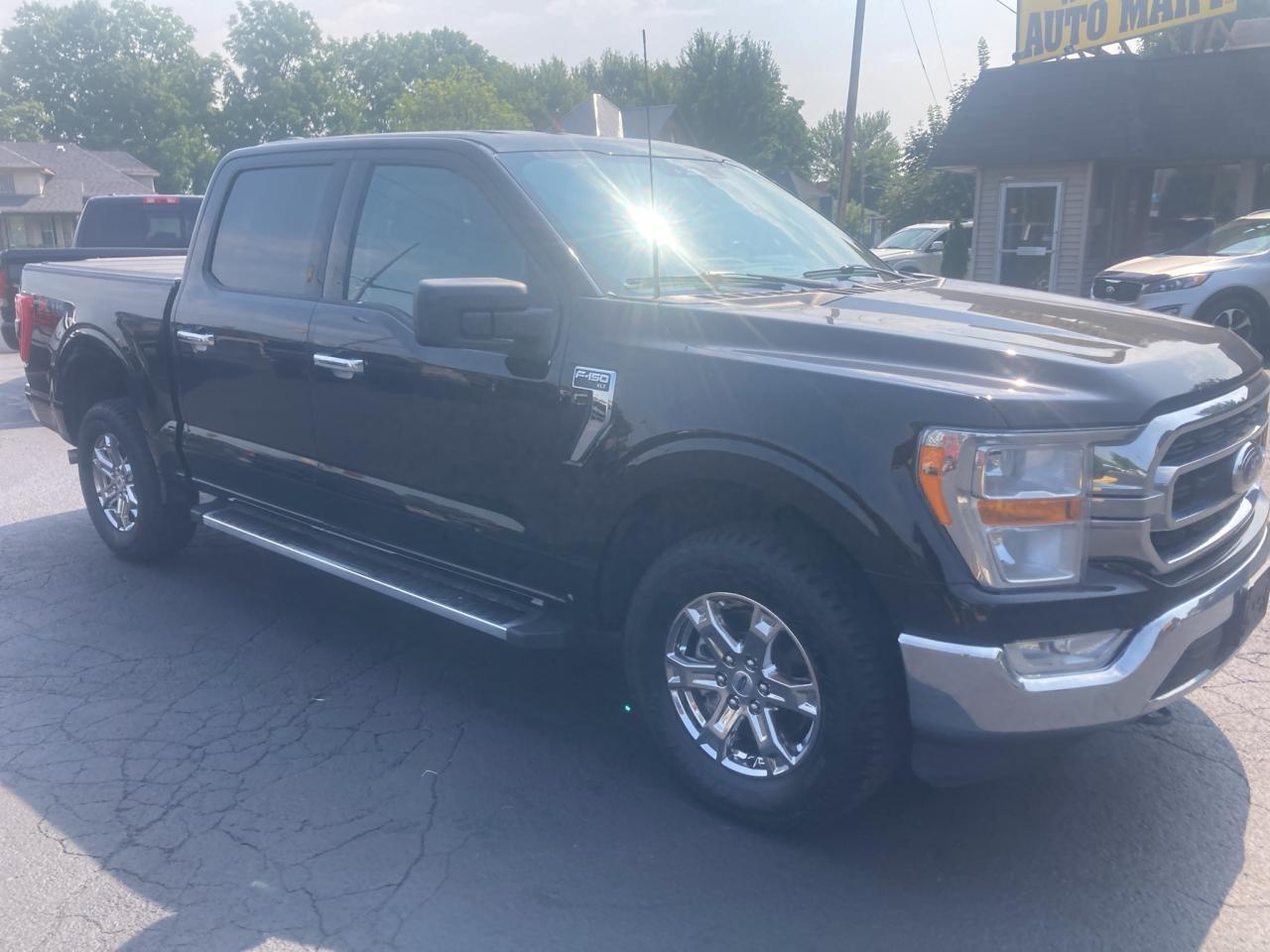 2022 Ford F-150 XLT-FULL CREW-TOW PACKAGE-CLEAN CARFAX Photo