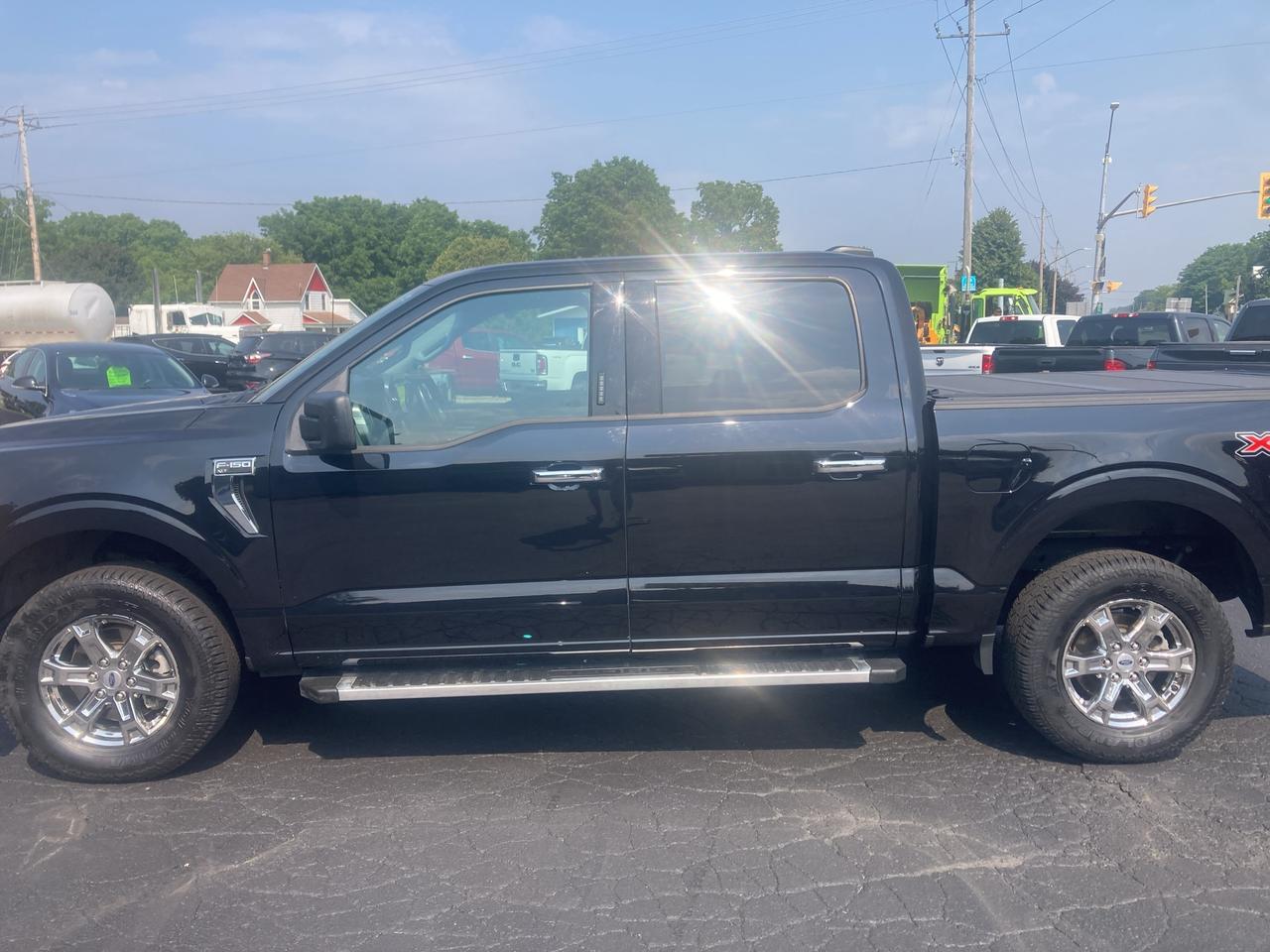 2022 Ford F-150 XLT-FULL CREW-TOW PACKAGE-CLEAN CARFAX Photo