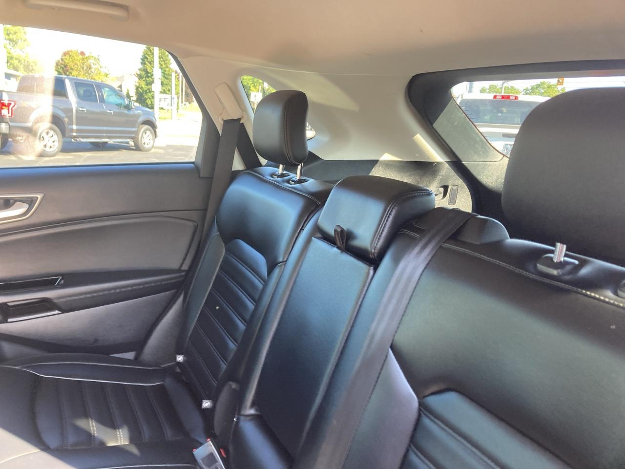 2019 Ford Edge SEL-LEATHER-LOADED-CLEAN-HEATED SEATS Photo