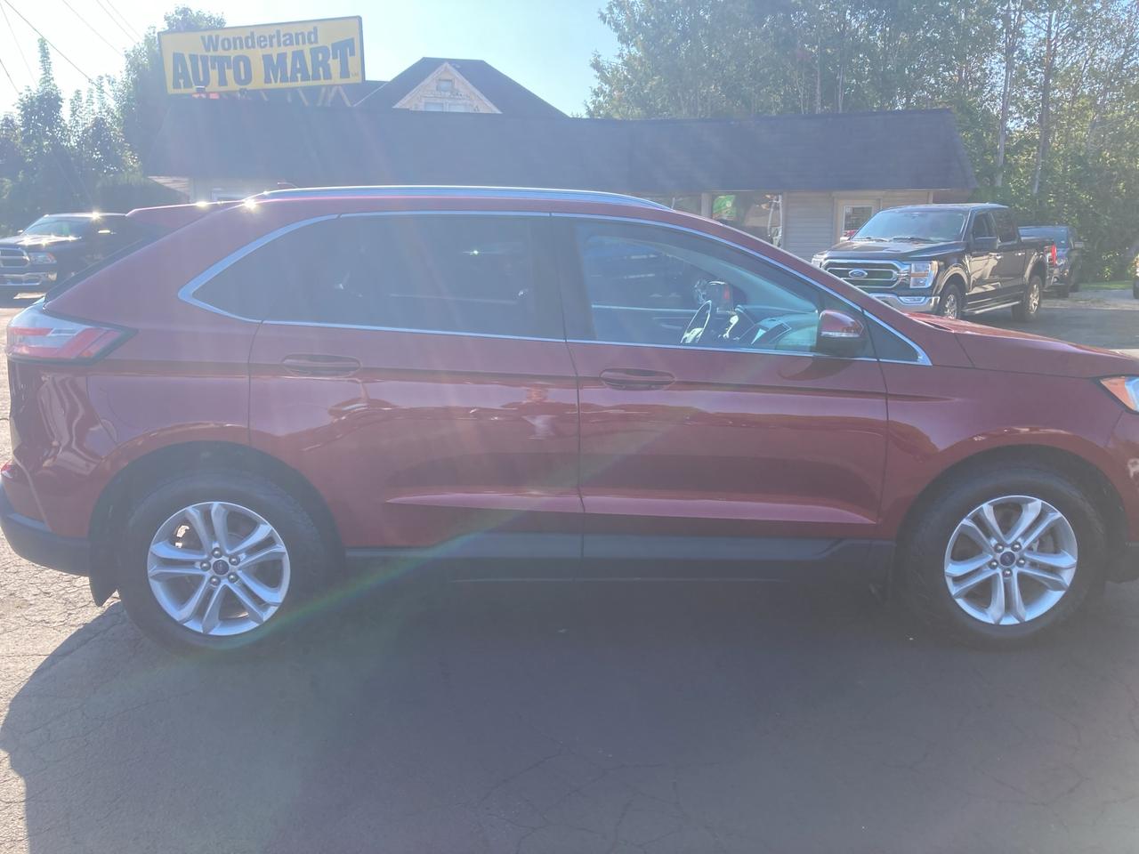 2019 Ford Edge SEL-LEATHER-LOADED-CLEAN-HEATED SEATS Photo3