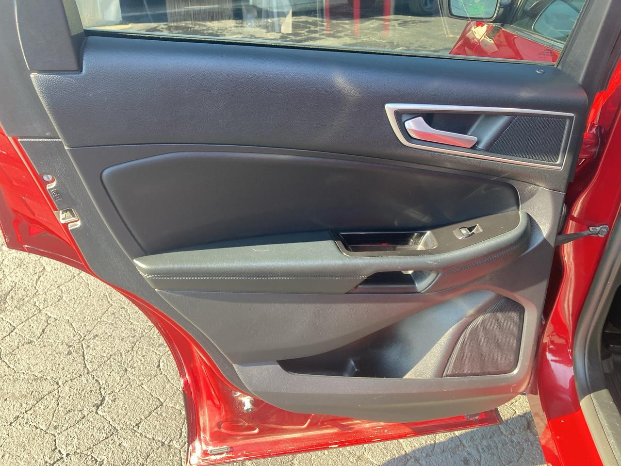 2019 Ford Edge SEL-LEATHER-LOADED-CLEAN-HEATED SEATS Photo