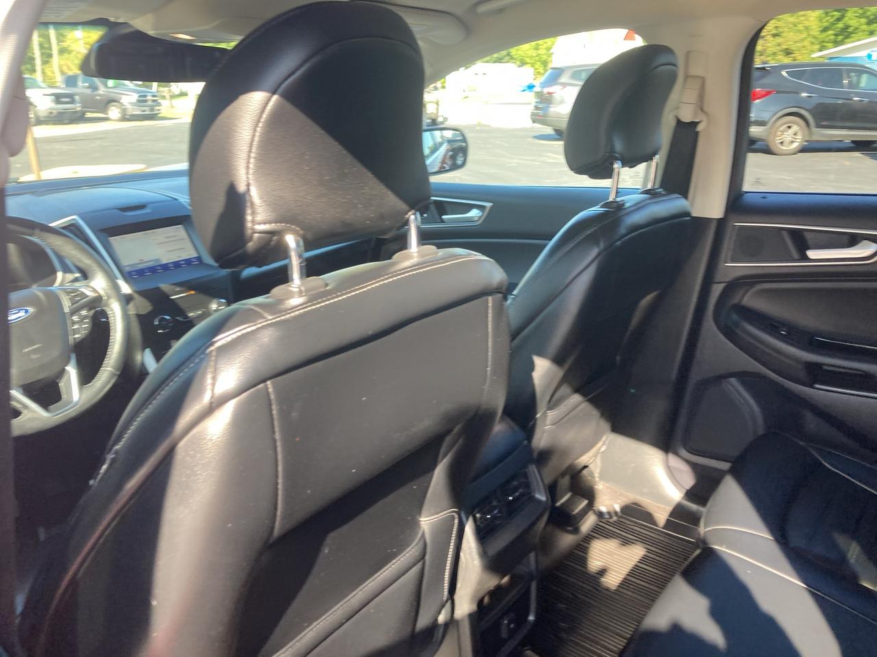 2019 Ford Edge SEL-LEATHER-LOADED-CLEAN-HEATED SEATS Photo