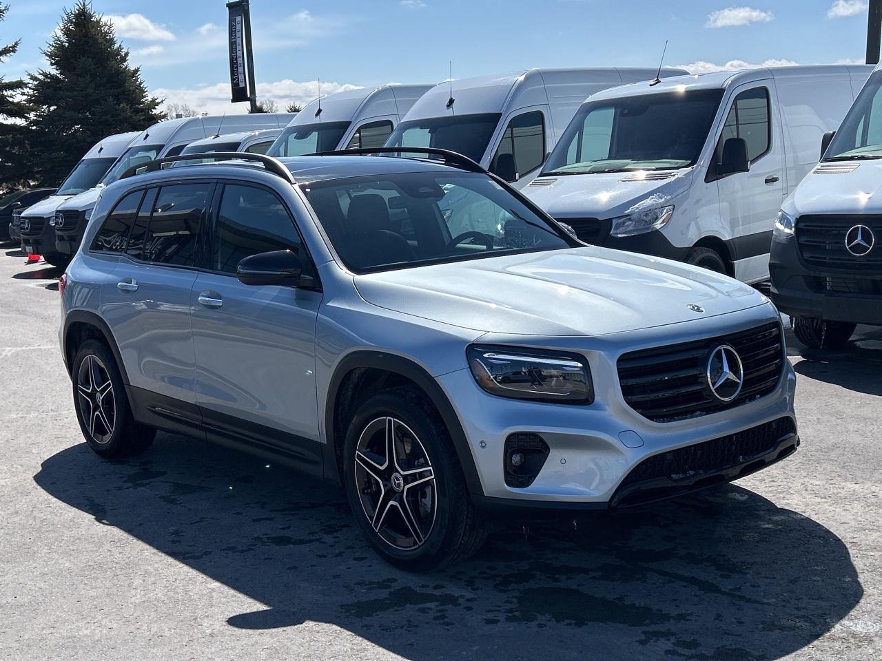 2025 Mercedes-Benz GLB 250 4MATIC Photo