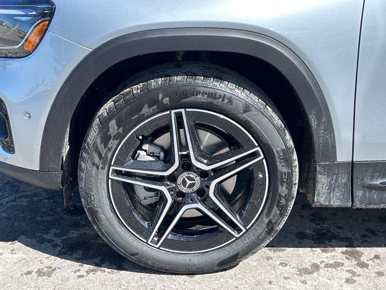 2025 Mercedes-Benz GLB 250 4MATIC Photo