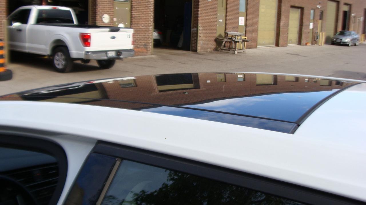 2016 Volkswagen Golf 5dr HB Auto 1.8 TSI Trendline*NEW PRICE!*LOW KM`S! Photo