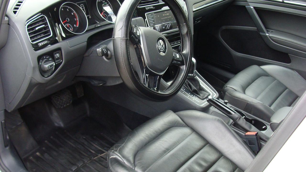 2016 Volkswagen Golf 5dr HB Auto 1.8 TSI Trendline*NEW PRICE!*LOW KM`S! Photo