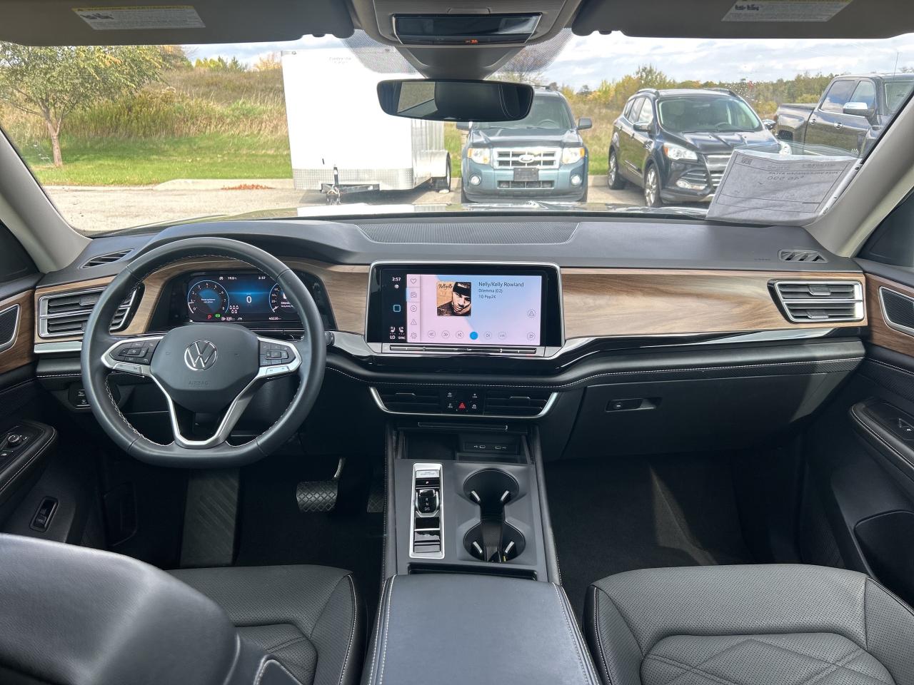 2024 Volkswagen Atlas Comfortline 2.0 TSI 4MOTION   Heated/Cooled Seats Photo