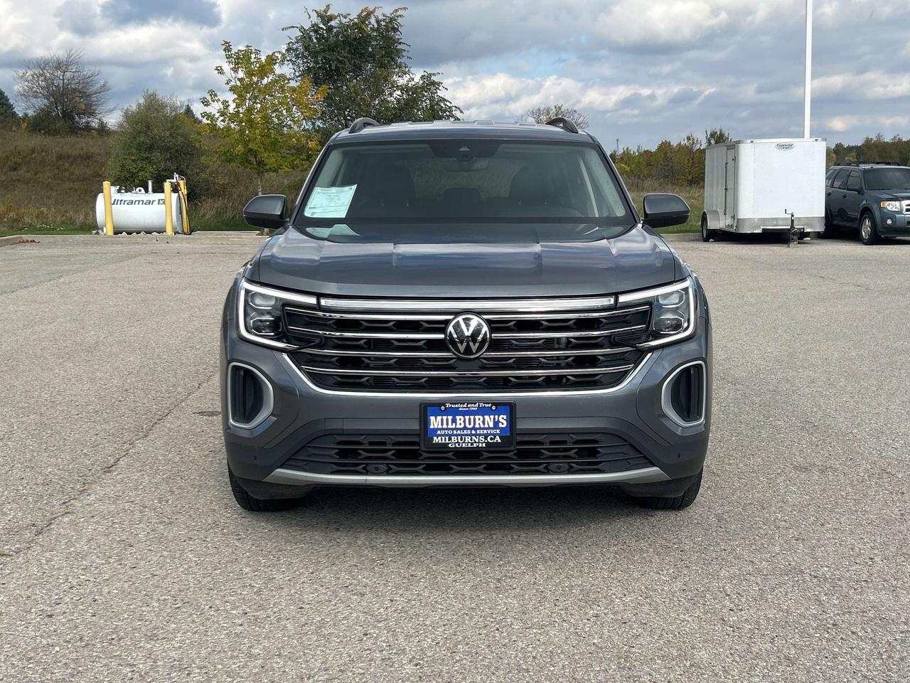 2024 Volkswagen Atlas Comfortline 2.0 TSI 4MOTION   Heated/Cooled Seats Photo1