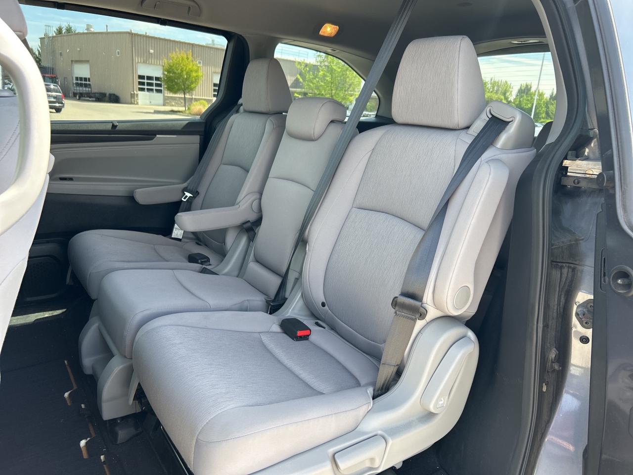 2020 Honda Odyssey EX-RES   Sunroof   DVD/Blu-ray   Heated Seats Photo